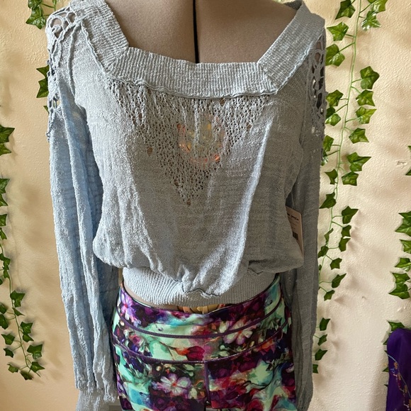Free people lace nwt top. - Picture 4 of 5